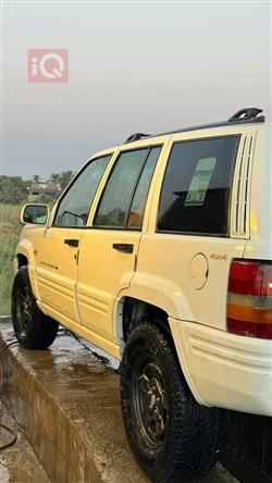 جيب جراند شيروكي